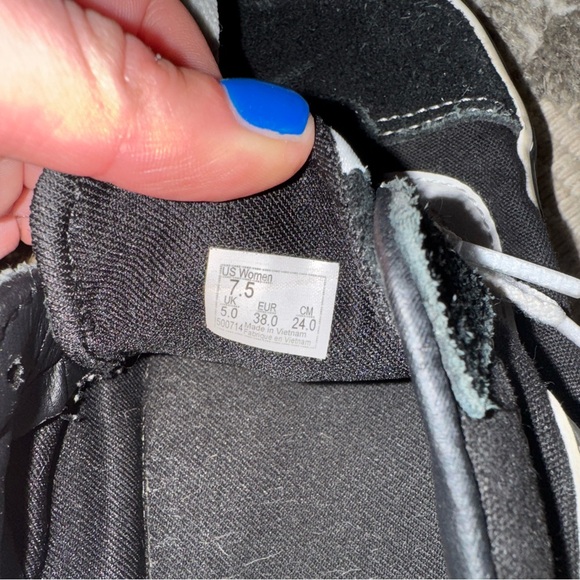 Vans Sneakers - Picture 2 of 4